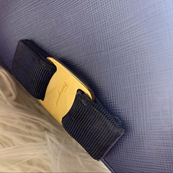 Salvatore Ferragamo leather bifold wallet - Picture 13 of 16